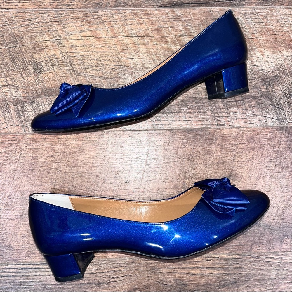 J. Renee Cameo Patent Bow Detail Block Heel Pumps - Picture 5 of 14